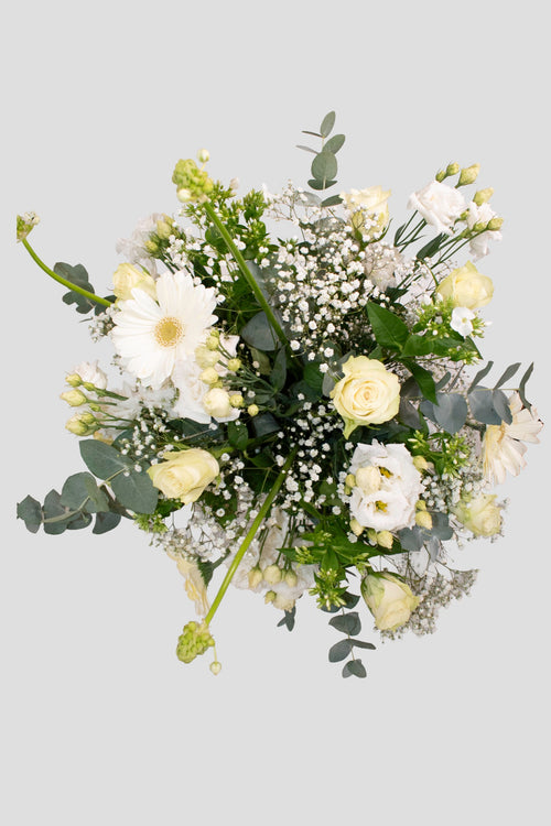 Boeket met witte gipskruid